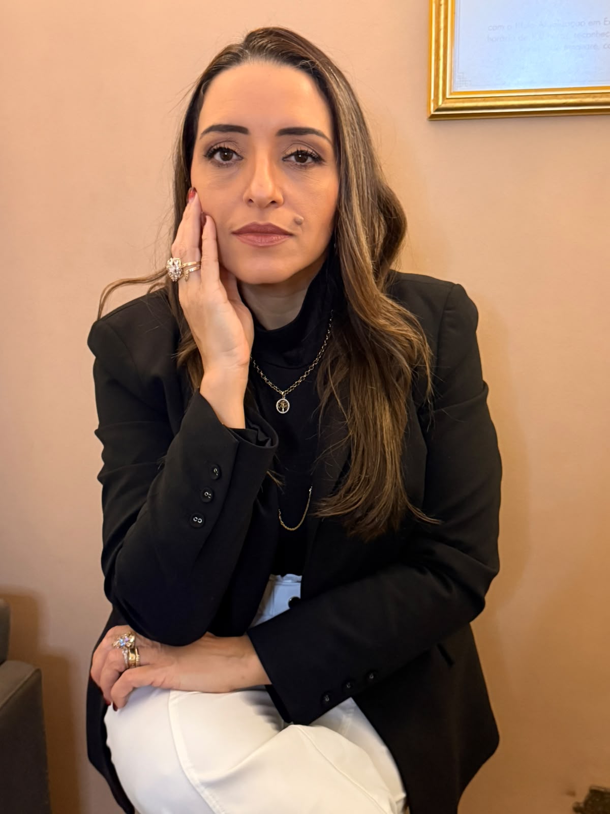 Roberttá Sàiz, psicoterapeuta e sócia-fundadora do Instituto BeTaLu — corpo técnico da Atalaia Corporativo